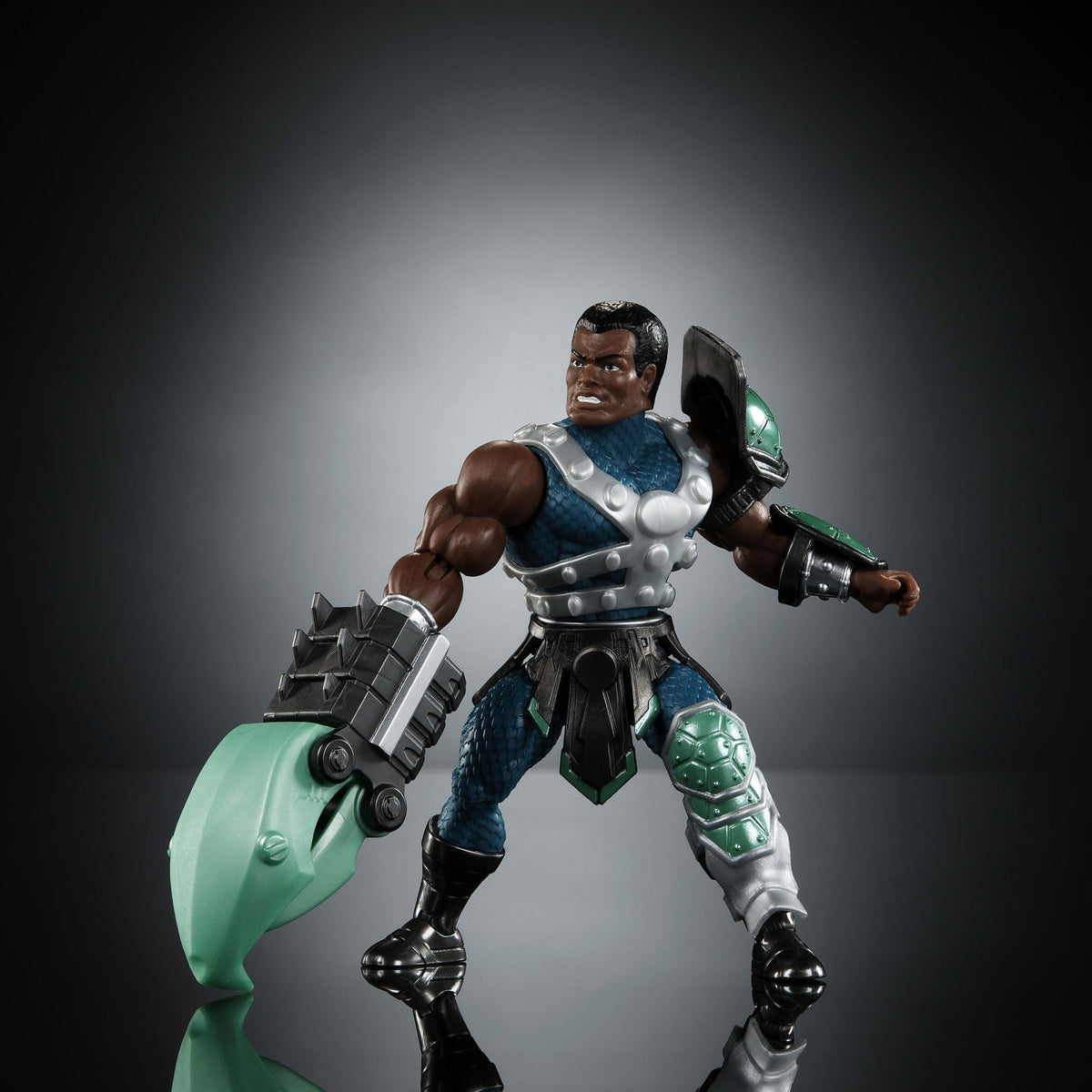 Masters of the Universe Turtles of Grayskull Figura de Acción Clamp Champ de 5.5 pulgadas