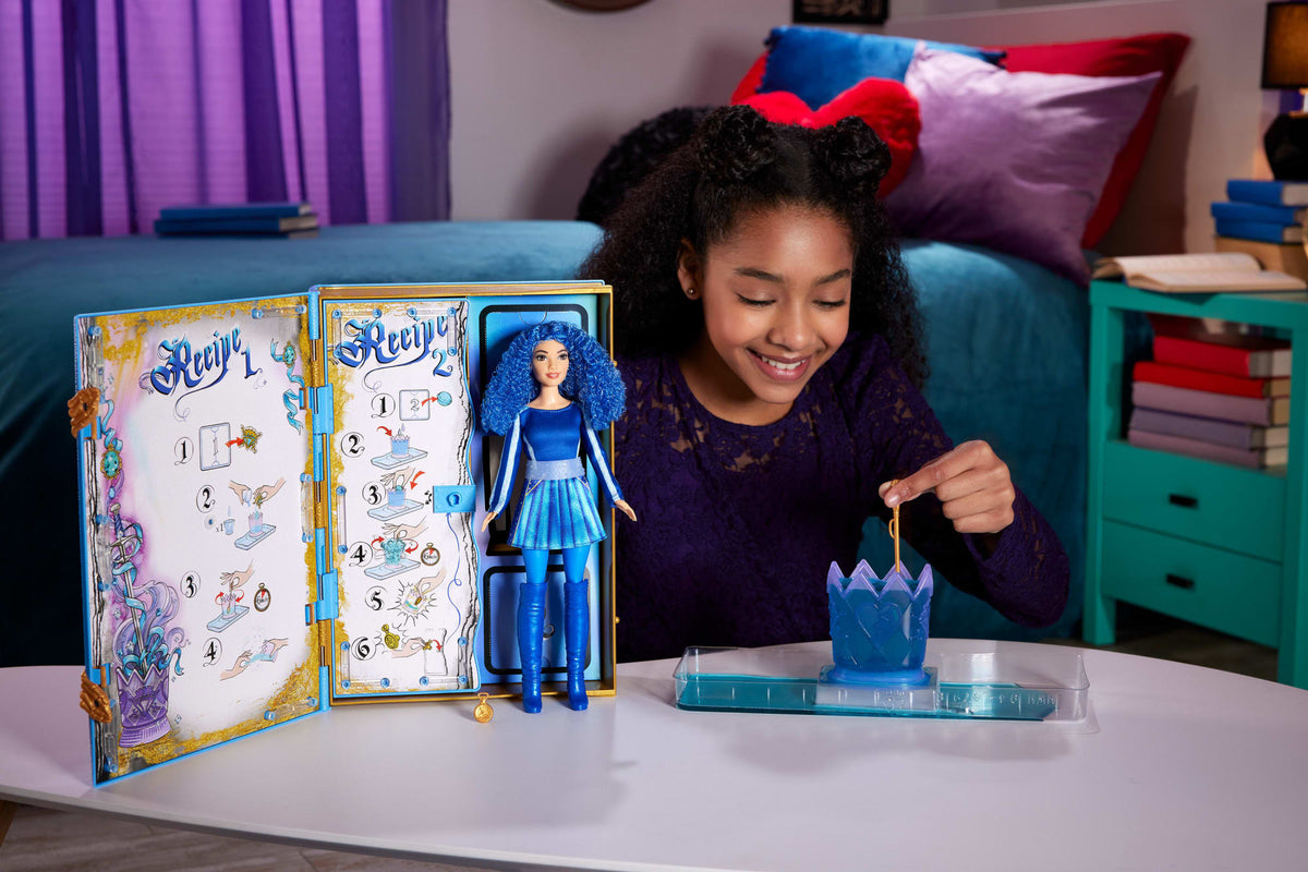 Disney descendants: The Rise Of Red  Le Livre de Sortilèges, Chloe